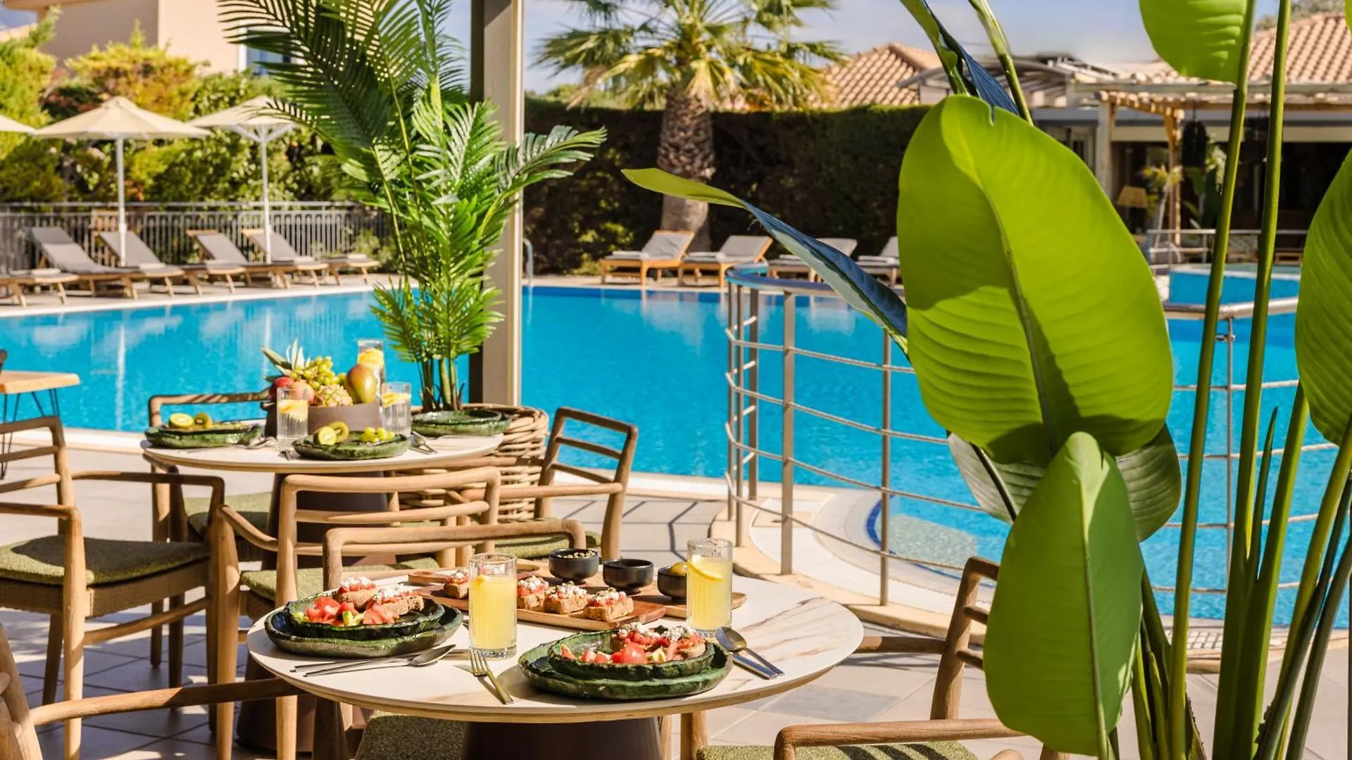 Avithos Resort Hotel Livathos